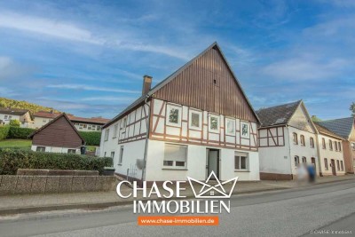Attraktives Dreifamilienhaus in Ovenhausen, Höxter - TOP-Rendite, Guter Zustand, Spitzen Angebot!