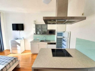 Geschmackvolle 2-Zimmer-Wohnung mit Balkon und Einbauküche in Reutlingen