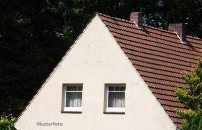 4-Zimmer-Wohnung mit Balkon