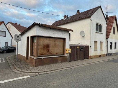 Günstiges 3-Zimmer-Einfamilienhaus mit EBK in Hamm am Rhein