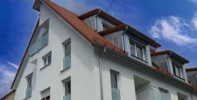 Erstbezug mit Balkon: Geschmackvolle 4-Zimmer-Maisonette-Wohnung mit Balkon (KfW 55 Haus)