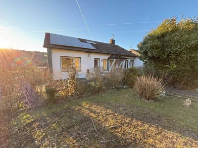 Haus in ruhiger Seitenstraße sucht neue Besitzer!
