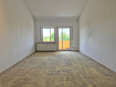 Leerstehende 2-Zimmer-Wohnung mit 2 Balkonen und TG-Stellplatz in der Karlsruher-Waldstadt