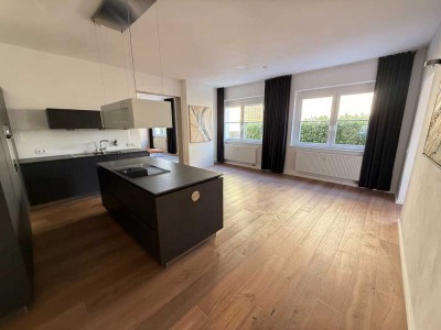 * Attraktive, kernsanierte 5,5-Zi.-Whg.* hochwertig ausgestattet * EBK * Terrasse * Garage + Stpl. *