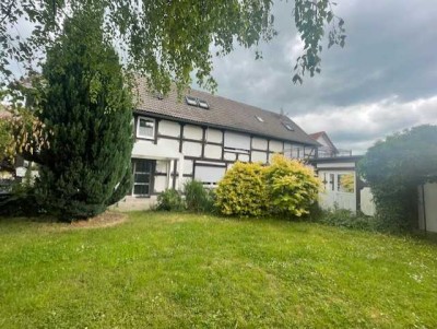 Zweifamilienhaus in ruhiger Dorflage