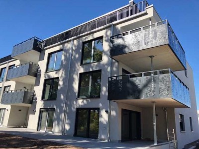 Möblierte & voll ausgestattete 2 ZKB - EG Design-Wohnung mit schöner Architektur,