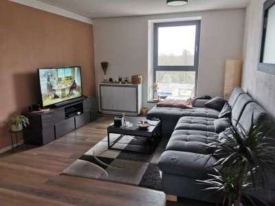 Neuwertige 3,5-Raum-Wohnung mit Einbauküche in Reinnheim Georgenhausen