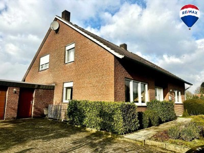 Charmantes Zweifamilienhaus in Sassenberg, Großzügige Wohnfläche, idyllisches Grundstück