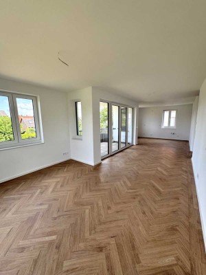 Lichtdurchflutete 4-Zimmer-Wohnung mit Gartenblick