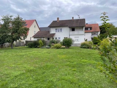 Paradies für Familien! 10 Ar Grdst. mit älterem EFH und traumhaftem Garten in beliebter Lage!