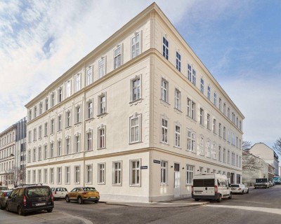 Stilvolle Altbauwohnung mit großen Räumen