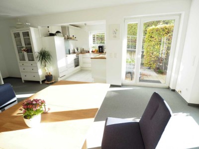 Gepflegt, gut geschnitten und in bester Stadtrandlage direkt am Waldesrand