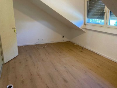 Attraktive 2-Zimmer-DG-Wohnung in Bergheim
