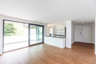 Komfortable 4 Zimmer-Terrassenwohnung mit Garten und Stellplatz IDEAL FÜR SENIOREN