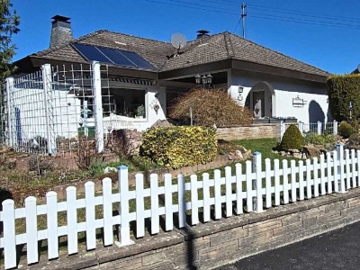 Gepflegter Winkelbungalow in Argenthal