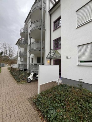 Modernisierte 1-Zimmer-Wohnung mit Balkon und Einbauküche in Sandhausen