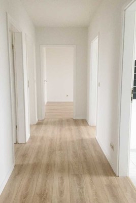 NEU....renovierte 3-Raum-Wohnung, mit Balkon zur Sonnenseite, in Eggesin zu vermieten