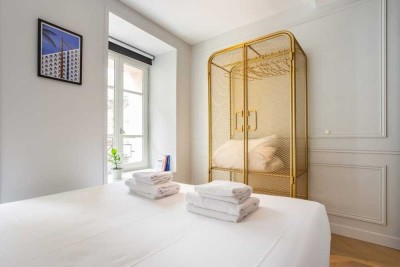 Stilvolle, sanierte 2-Raum-Wohnung mit Balkon und EBK in Reinbek
