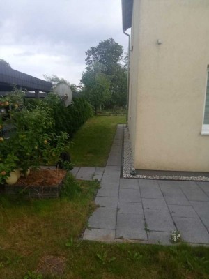 Eckreihenhaus in Niederneundorf bei Berlin mit direkten Seeblick zu vermieten