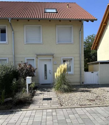 Schönes 6-Zimmer-Reihenendhaus mit EBK in Potsdam Teltower Vorstadt