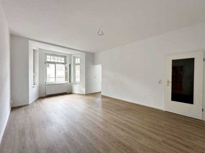 "Attraktive, frisch renovierte 2-Raum-Wohnung mit Aufzug zu verkaufen - Kaßberg, Chemnitz"