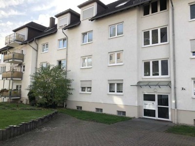 Sehr schöne 2-Zimmer-Wohnung mit Balkon in Top Lage von Maintal-Bischofsheim