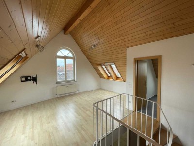 2,5 Zimmer Dachgeschosswohnung in Herrenberg Oberjesingen