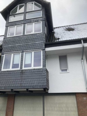 Helle 4-Zimmer-Wohnung mit Balkon im 1. OG in Overath