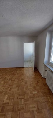 Praktisches Apartment mit separater Küche inklusive Einbauküche