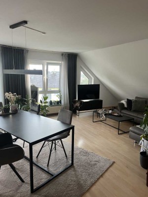 Lichtdurchflutete und gepflegte Dachgeschosswohnung mit großem Balkon und Domblick in Limburg