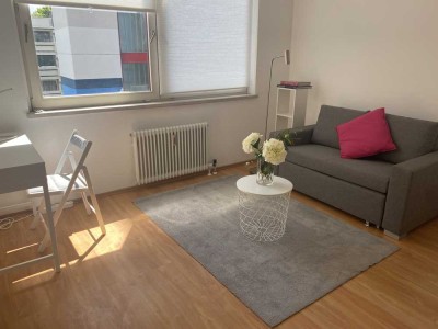 Schwabing/Möbliertes Appartment