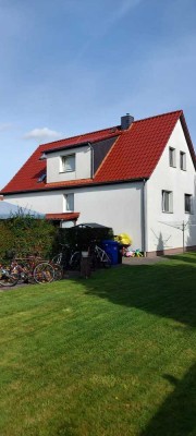 Einfamilienhaus mit Einliegerwohnung und zusätzlichem Baugrundstück