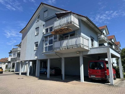 Stilvolle, geräumige und barrierefreie Wohnung mit Balkon, Loggia und Einbauküche in Aglasterhausen