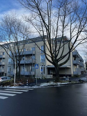 Möbliertes Apartment mit Balkon