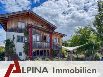 Vielseitige Gewerbeimmobilie mit Betriebsleiterwohnung – sicher investieren dank Erbpacht mit klarer