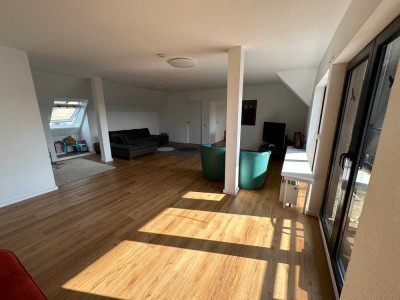 3-Zimmer Wohnung mit Balkon und Garage in Euskirchen, 100 qm groß, mit Einbauküche