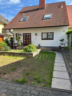 Sehr gepflegtes  EFH mit gr. Garten einfach einziehen