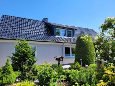 Schöne, modernisierte 3-Raum Wohnung in zentraler Lage und ca. 700 m Entfernung zum Strand