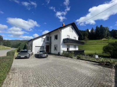 Haus in wunderschöner Lage mit tollem Grundstück zu verkaufen!!