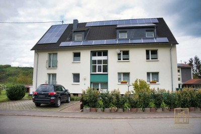 Christian Dik Immobilien / Gepflegtes & voll vermietetes 6-Familienhaus mit Solaranlage