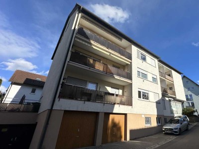 Familienfreundliche 4-Zimmer Wohnung mit Balkon und Tiefgarage im Zentrum von Ditzingen