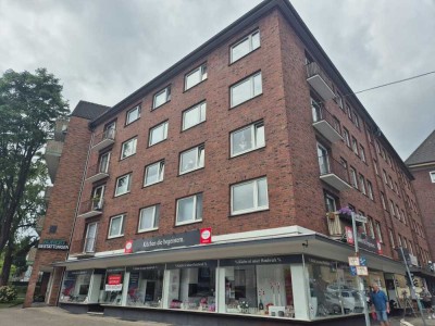 Freundliche 2,5-Zimmer-Dachgeschosswohnung mit Balkon für Single in Recklinghausen