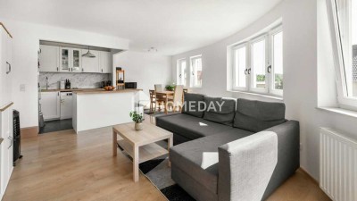 Bezugsfrei! Attraktive 3,5-Zimmer-Wohnung mit Balkon & EBK in gepflegtem Mehrfamilienhaus