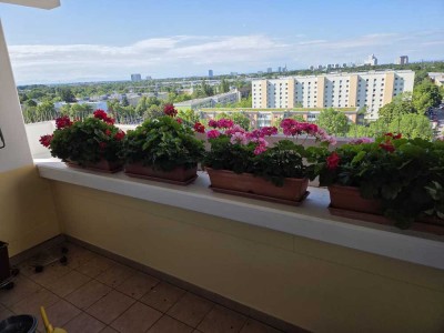 Traumhafter Fernblick bis in die Alpen - 2-Zi.-Whg. mit TG und guter ÖPNV-Anbindung