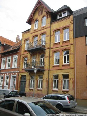 Sonniger Altbau am Kalenberger Graben-sanierte 3-Zimmerwohnung im Ergeschoß mit Garten