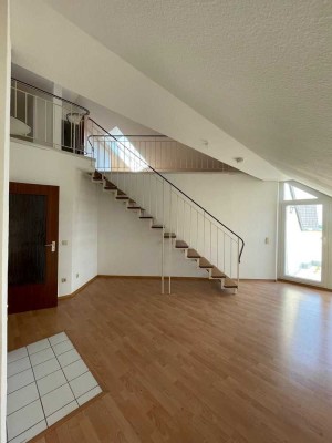 Geschmackvolle 1,5-Zimmer-Maisonette-Wohnung mit EBK in Langerwehe