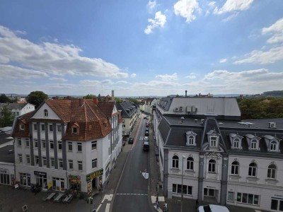 Charmante 4-Zimmer-Wohnung im Denkmal: Atemberaubender Ausblick und elegantes Ambiente warten auf Si