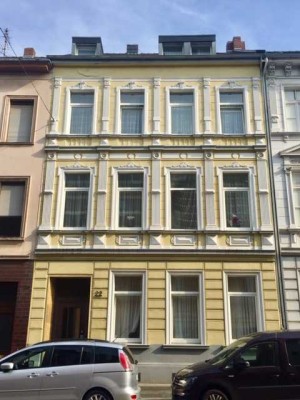 Ruhige 2 Zimmer Erdgeschosswohnung mit Terrasse in Krefeld - zentrumsnah