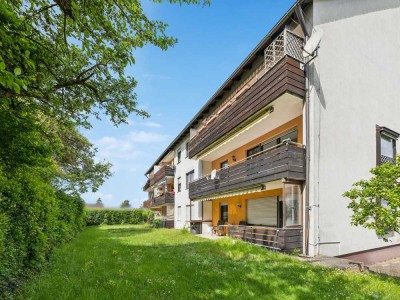 Freie 4-Zimmer-Eigentumswohnung mit großem Balkon und Stellplatz in ruhiger Lage von Roth