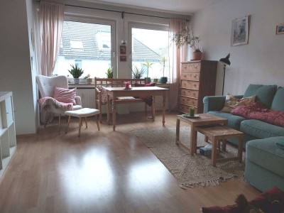 Toll geschnittene 3-Zimmer-Wohnung mit Balkon in Benrath !!!